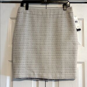 Elegant Women's Tweed Sheen Silvery Gray Pencil Skirt